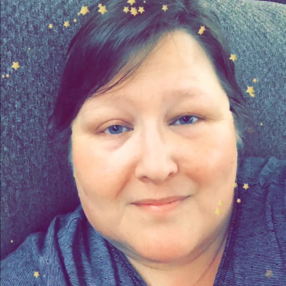 Meet your Posher, Elaine